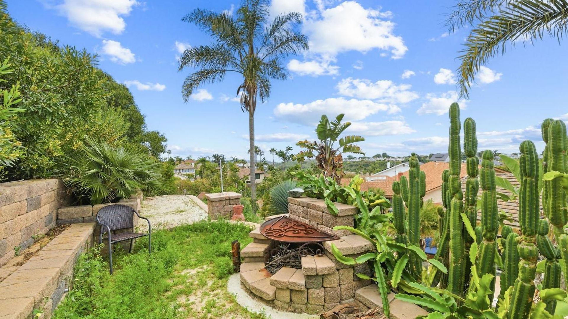 Pool Retreat With Hot Tub And Patio Carlsbad