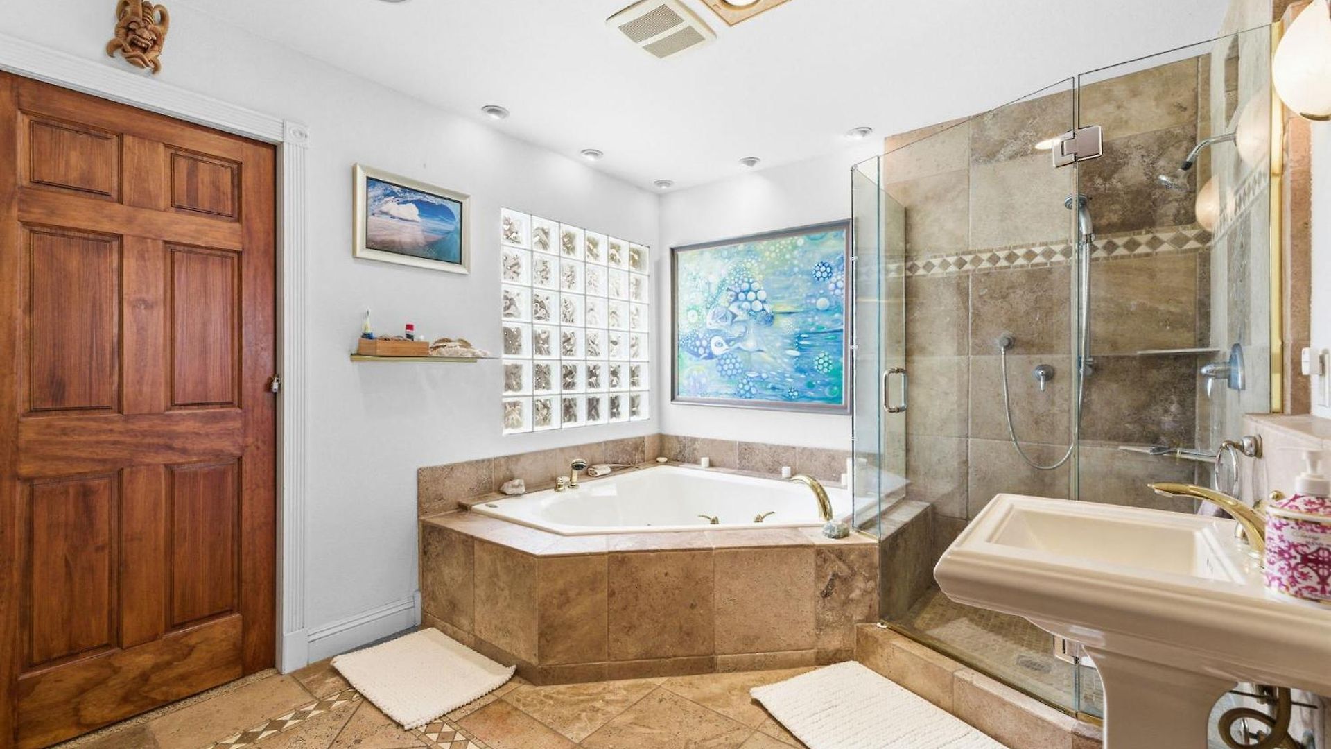 Holiday home Pool Retreat With Hot Tub And Patio