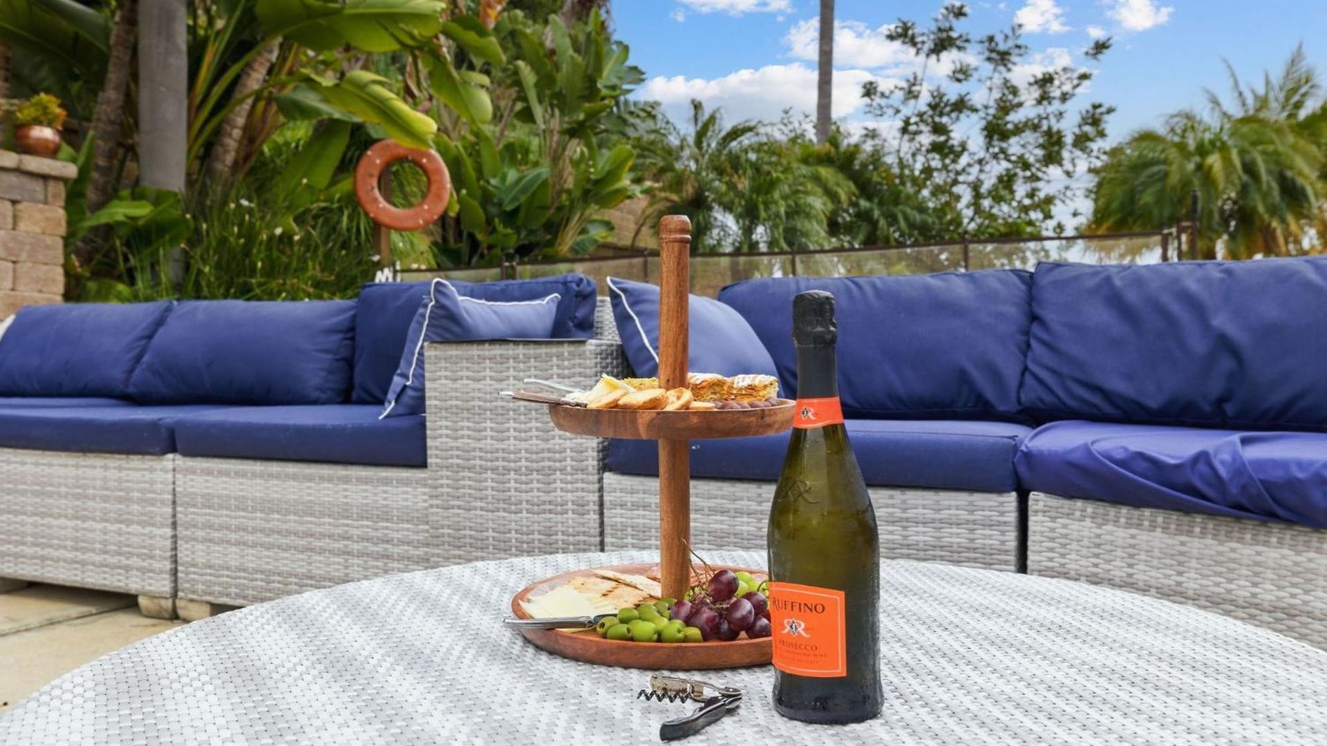 Holiday home Pool Retreat With Hot Tub And Patio Carlsbad