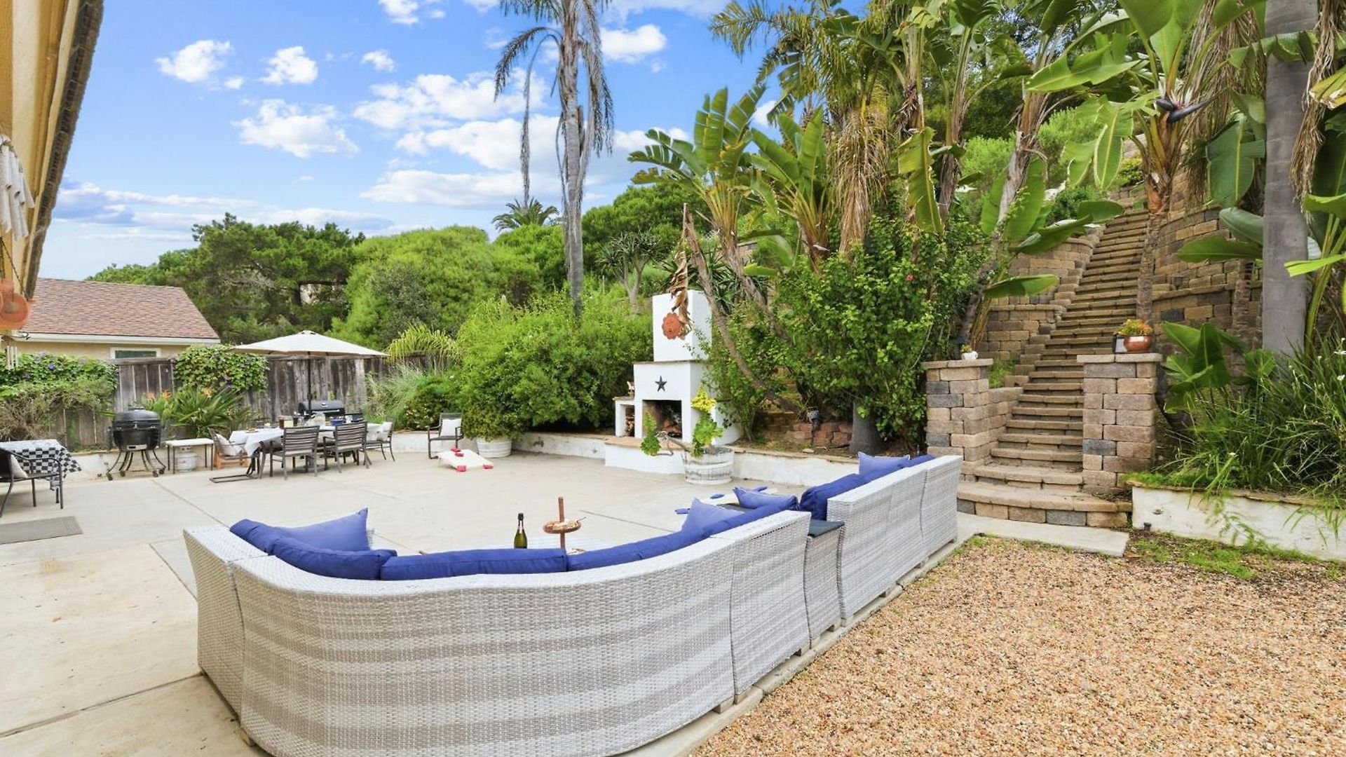 Holiday home Pool Retreat With Hot Tub And Patio