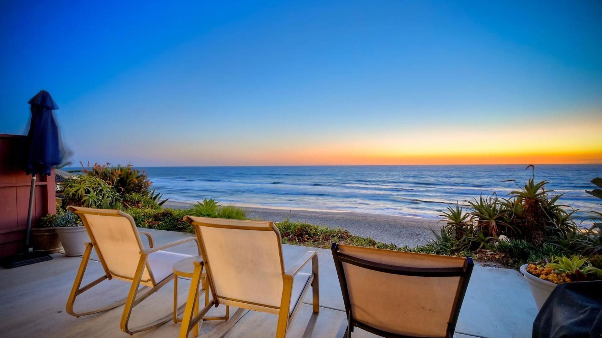 Oceanfront Condo, Private Patio, Access, Bbq Apartment *