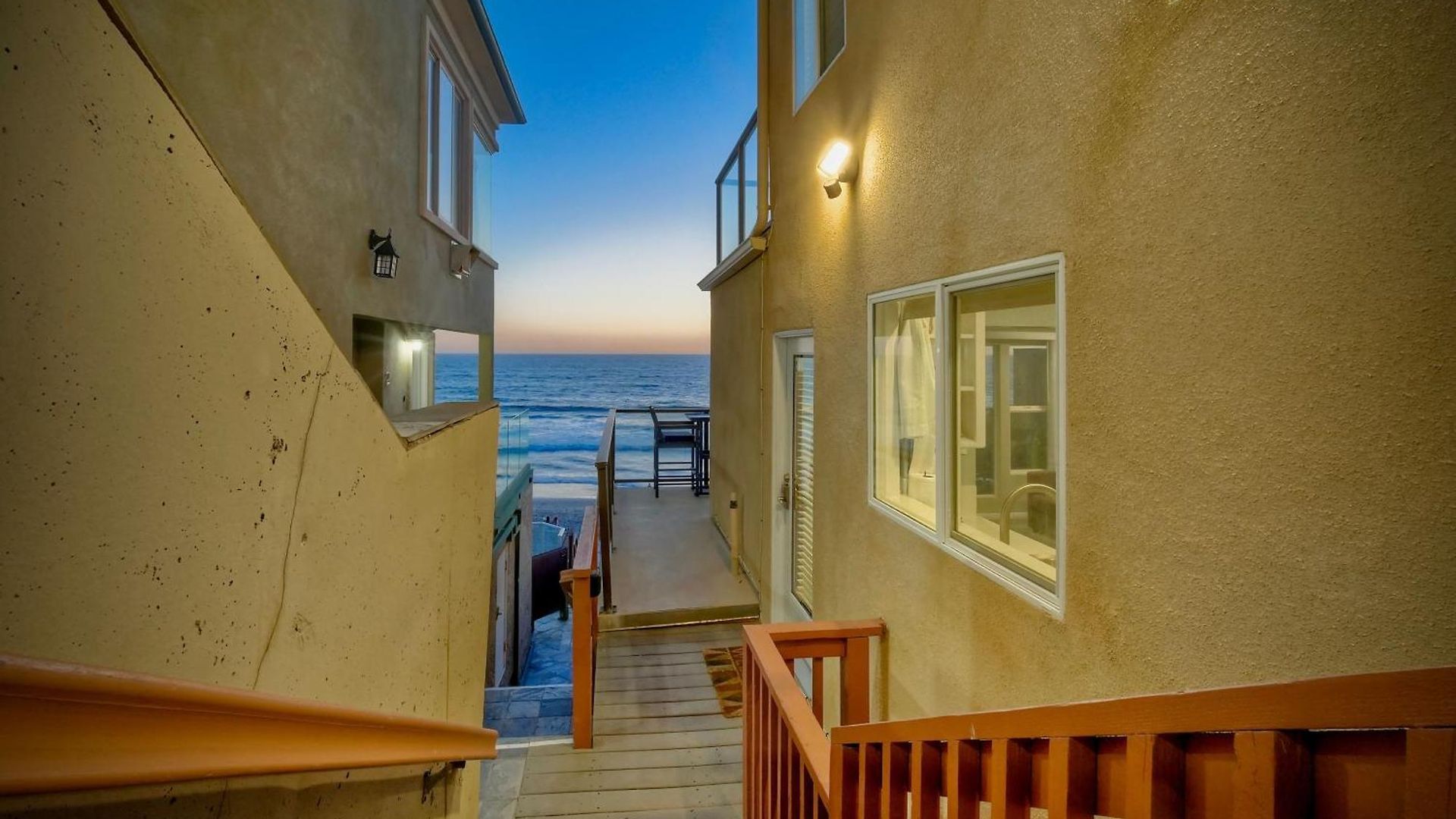 Oceanfront Condo, Private Patio, Access, Bbq Apartment Carlsbad