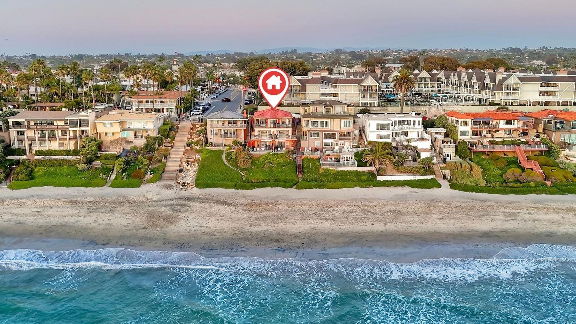 Oceanfront Apartment, Private Balcony, Access, Sunset Views Apartment *