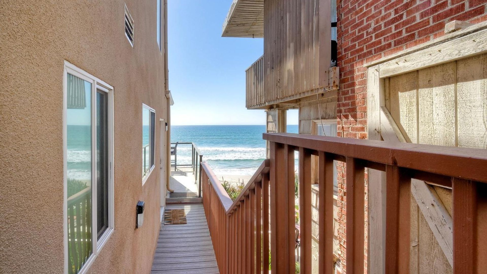 Oceanfront Condo, Private Balcony, Access, Bbq