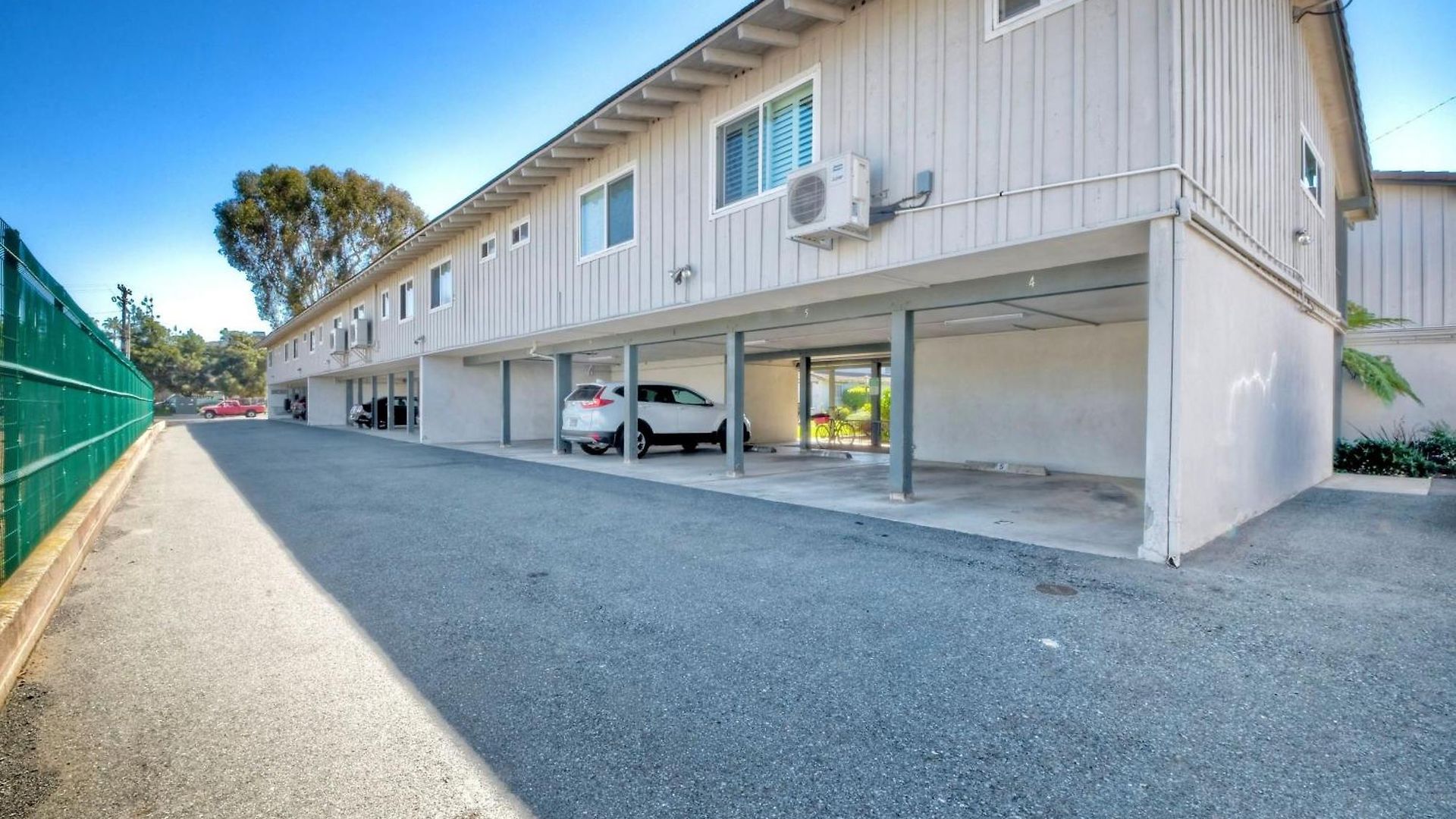 90 Walk Score, Private Patio, Steps To & Dining, Parking * Carlsbad