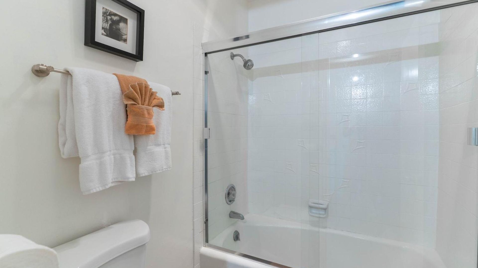 Beachwalk Aparthotel 4*