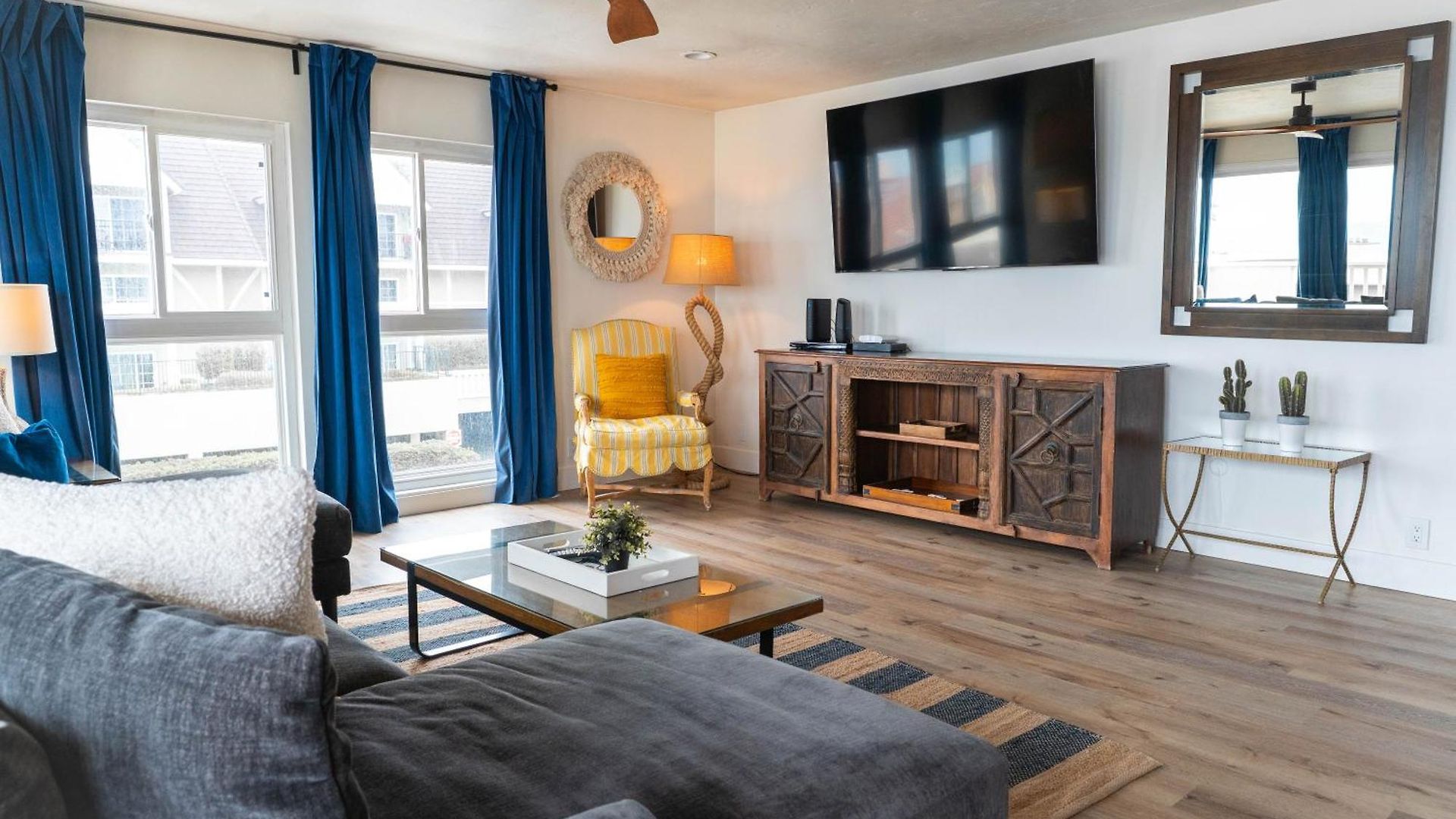 Aparthotel Beachwalk 4*
