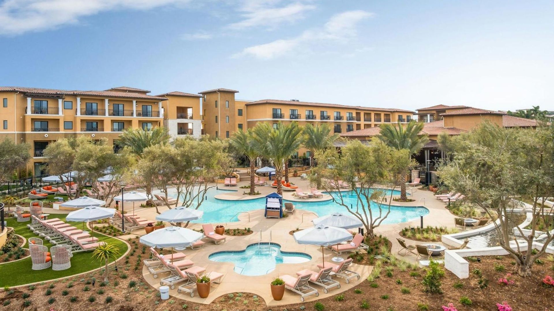 Solea, Autograph Collection 4* Carlsbad