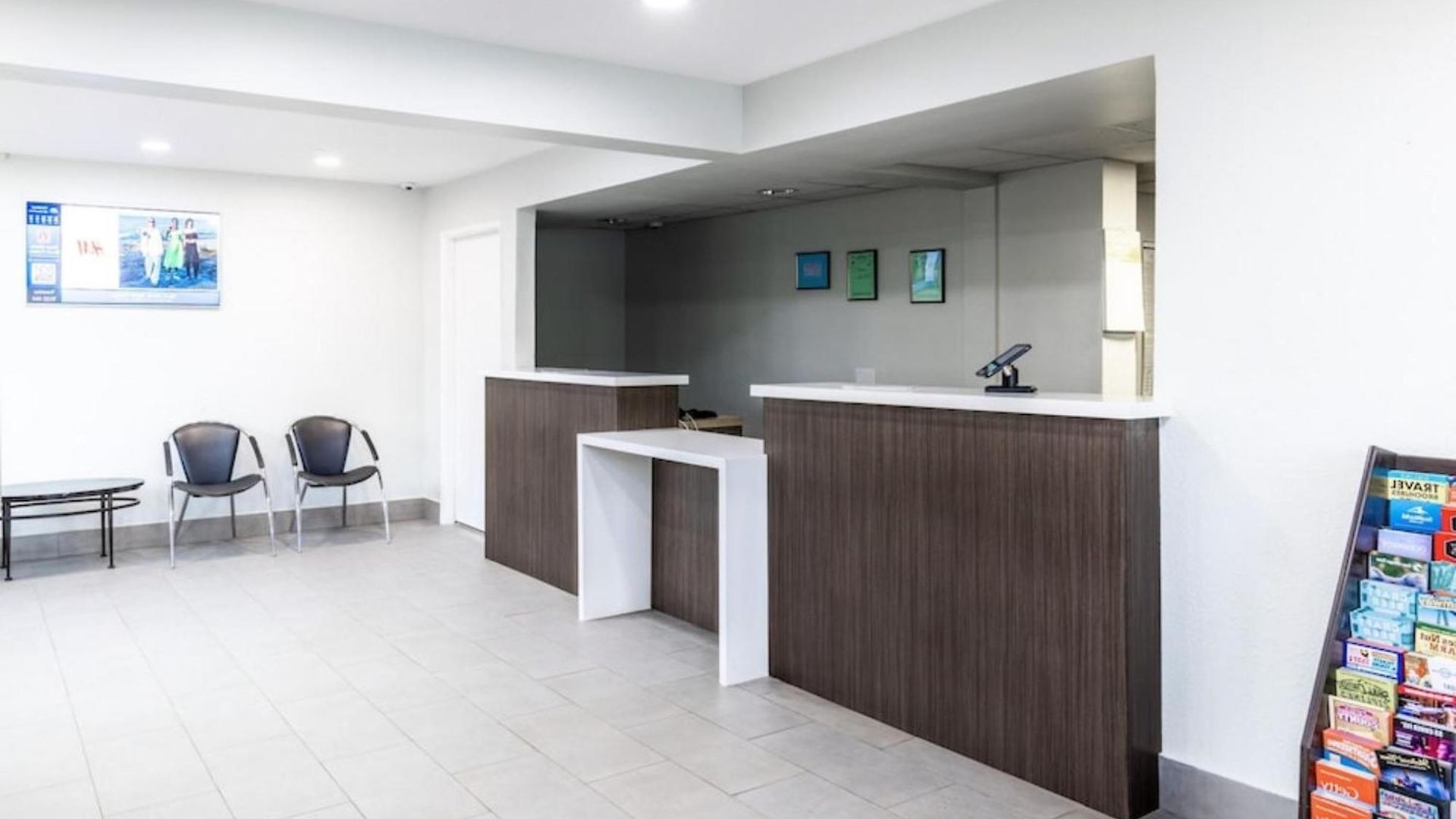 Hotel 6-carlsbad, Ca - East Near Legoland 3*