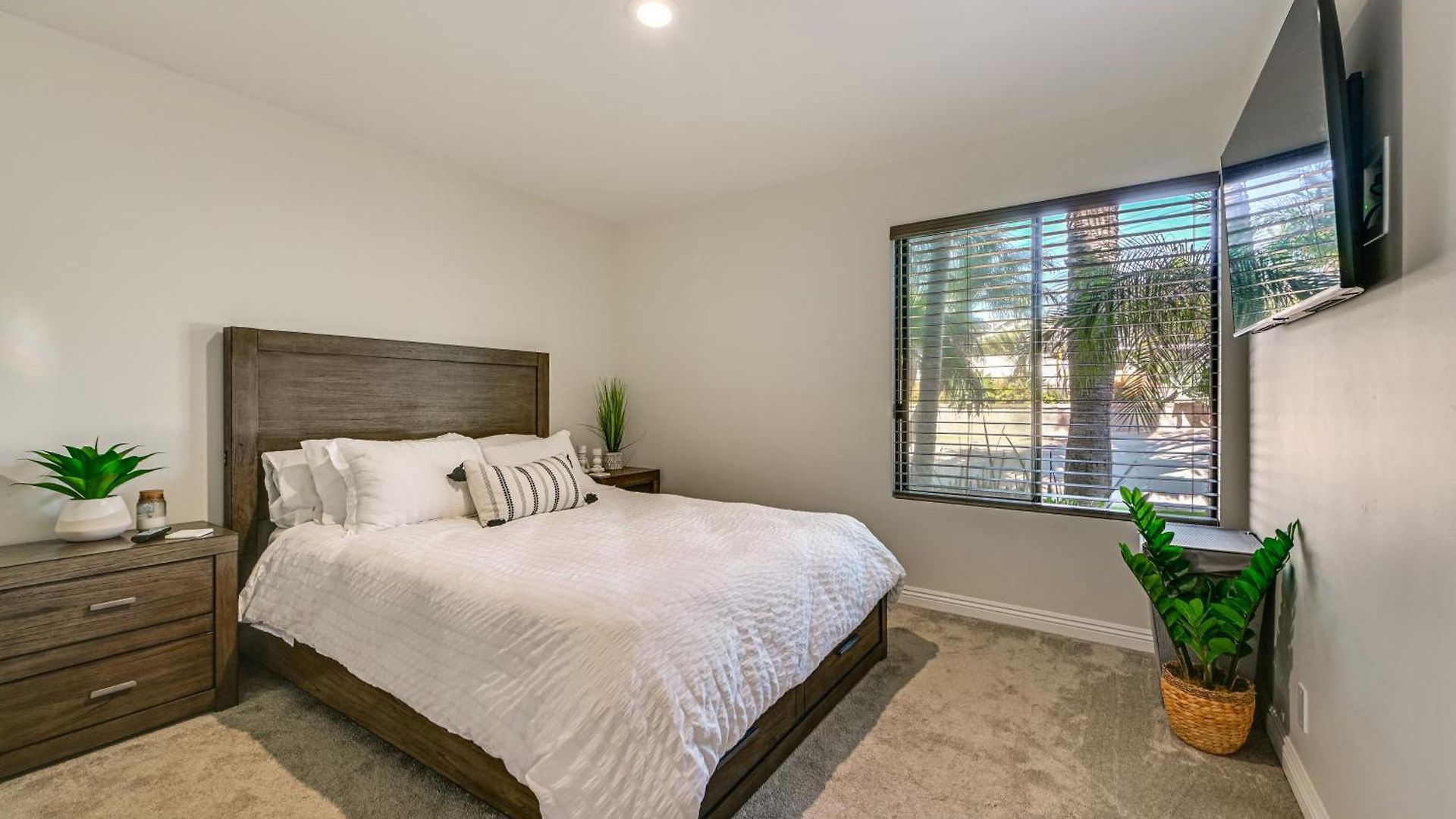 Walk To Lagoon! Luxe Coastal Escape W/ Pool Table * Carlsbad