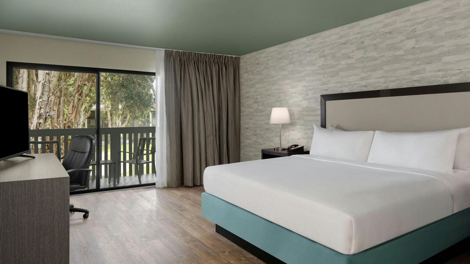By The Sea Hotel, Carlsbad, Series By Marriott Resort Carlsbad