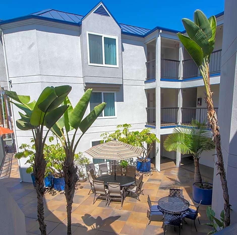 Days By Wyndham Carlsbad