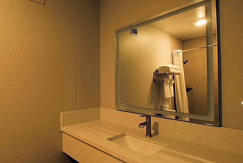 Days By Wyndham Hotel 2*