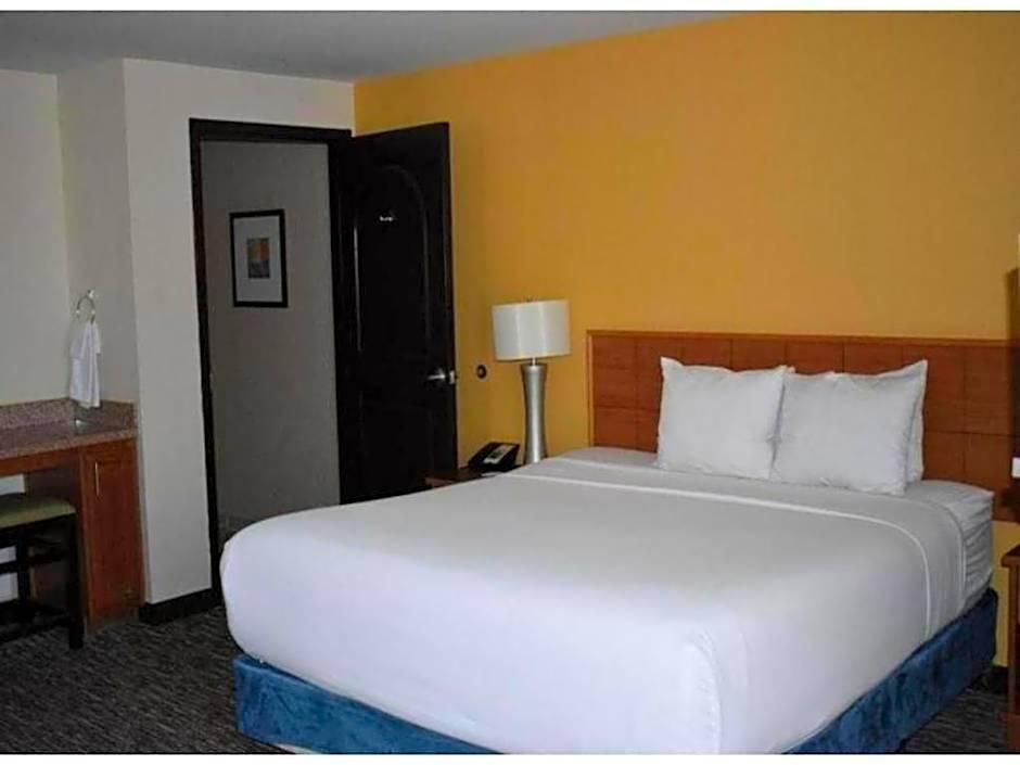 Hyatt House San Diego Hotel