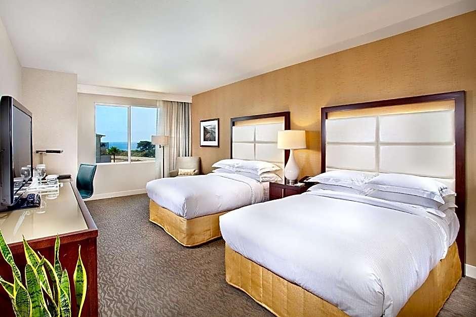 Resort Cape Rey Beach, A Hilton &