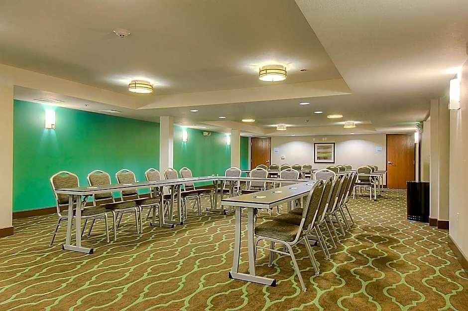 Hotel Express & By Ihg