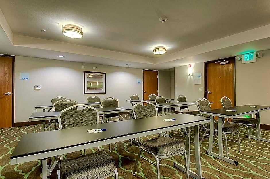 Express & By Ihg Hotel