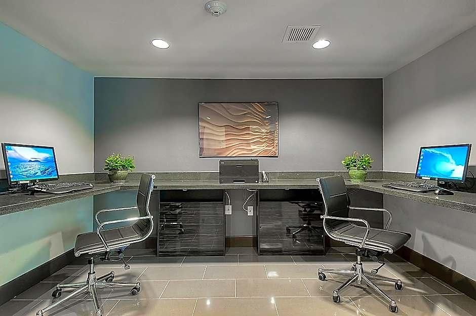 Express & By Ihg Carlsbad