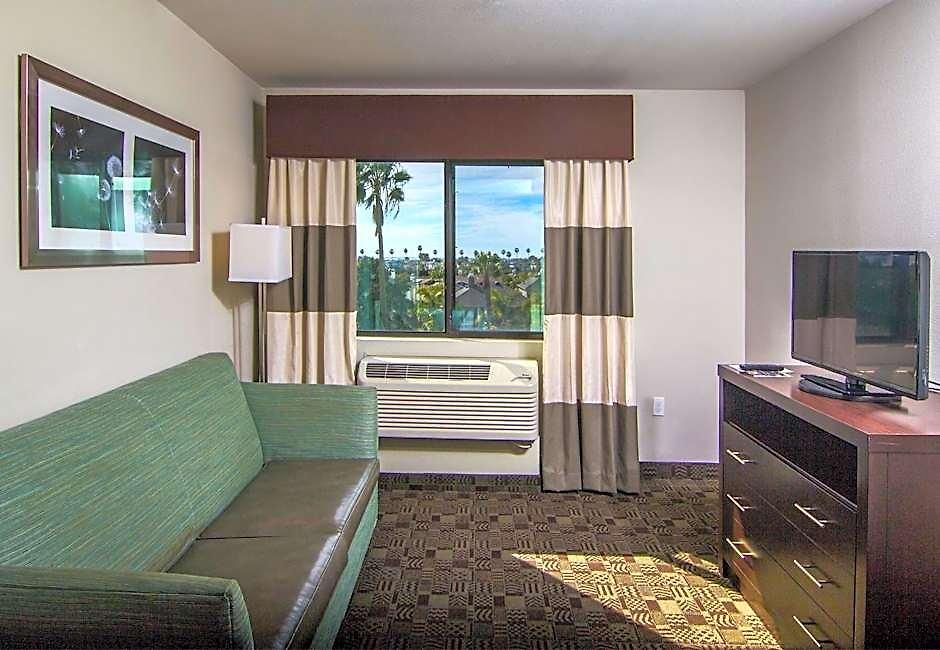 Express & By Ihg Carlsbad