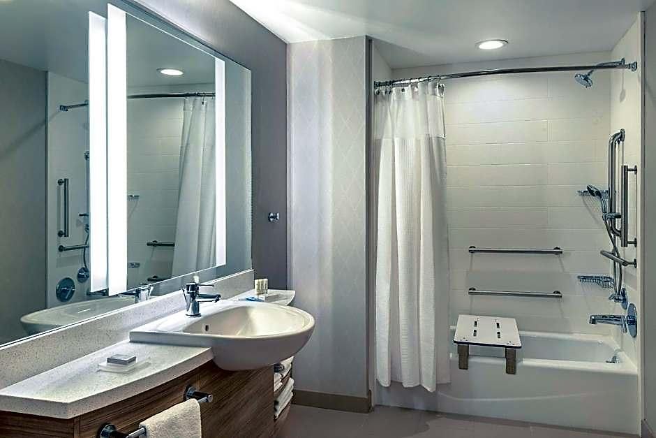 Springhill By Marriott San Diego Hotel 3*