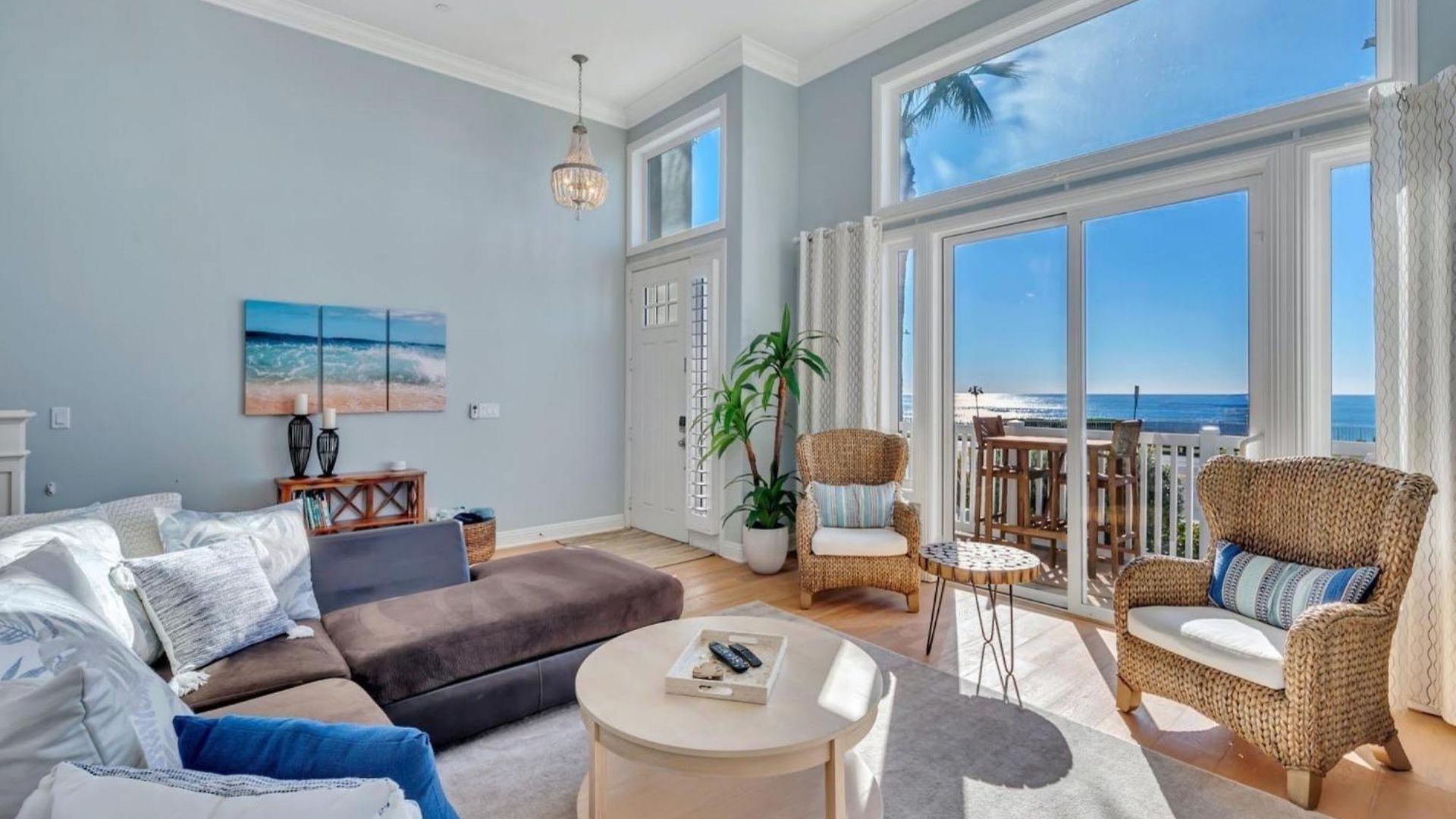 A Beachfront Fairytale In Holiday home