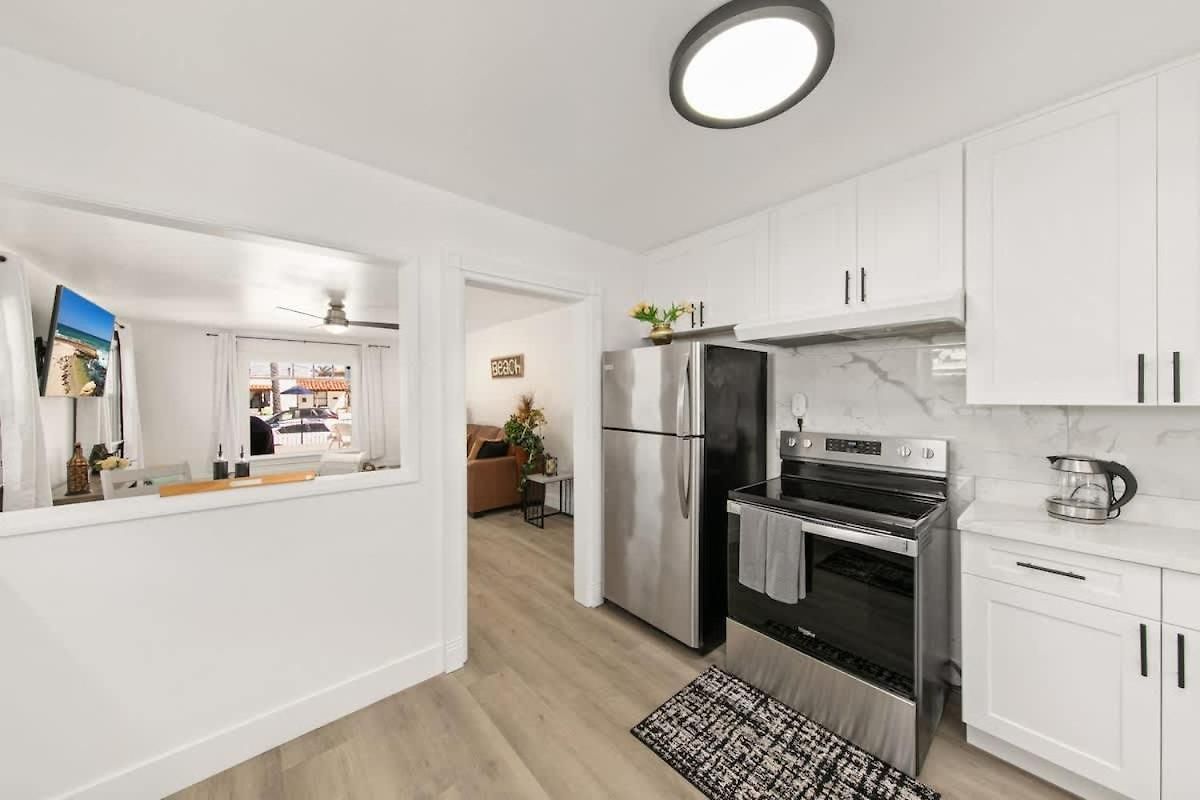 Holiday home 2 Bedroom With Ocean Views Large Deck Remodeled Carlsbad