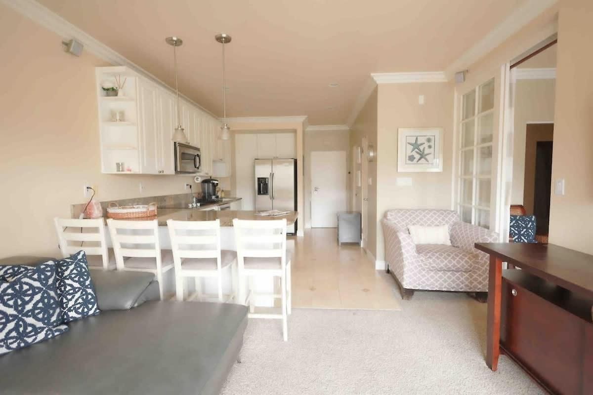 With Tennis Court View & King Beds Carlsbad