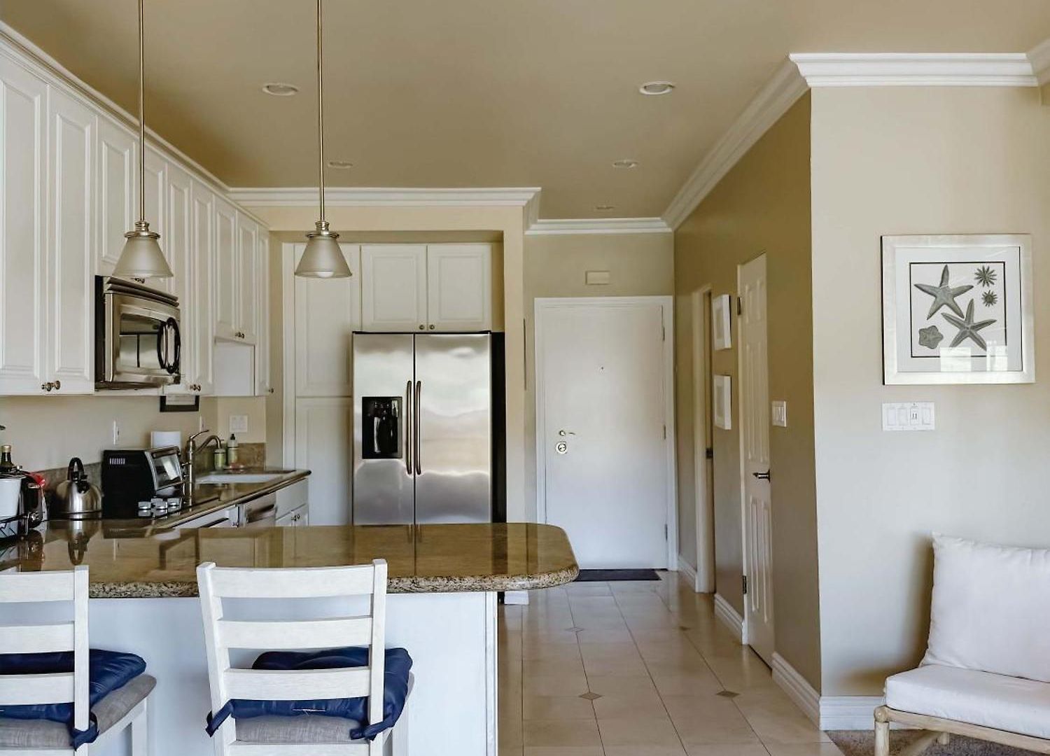 Holiday home With Tennis Court View & King Beds Carlsbad