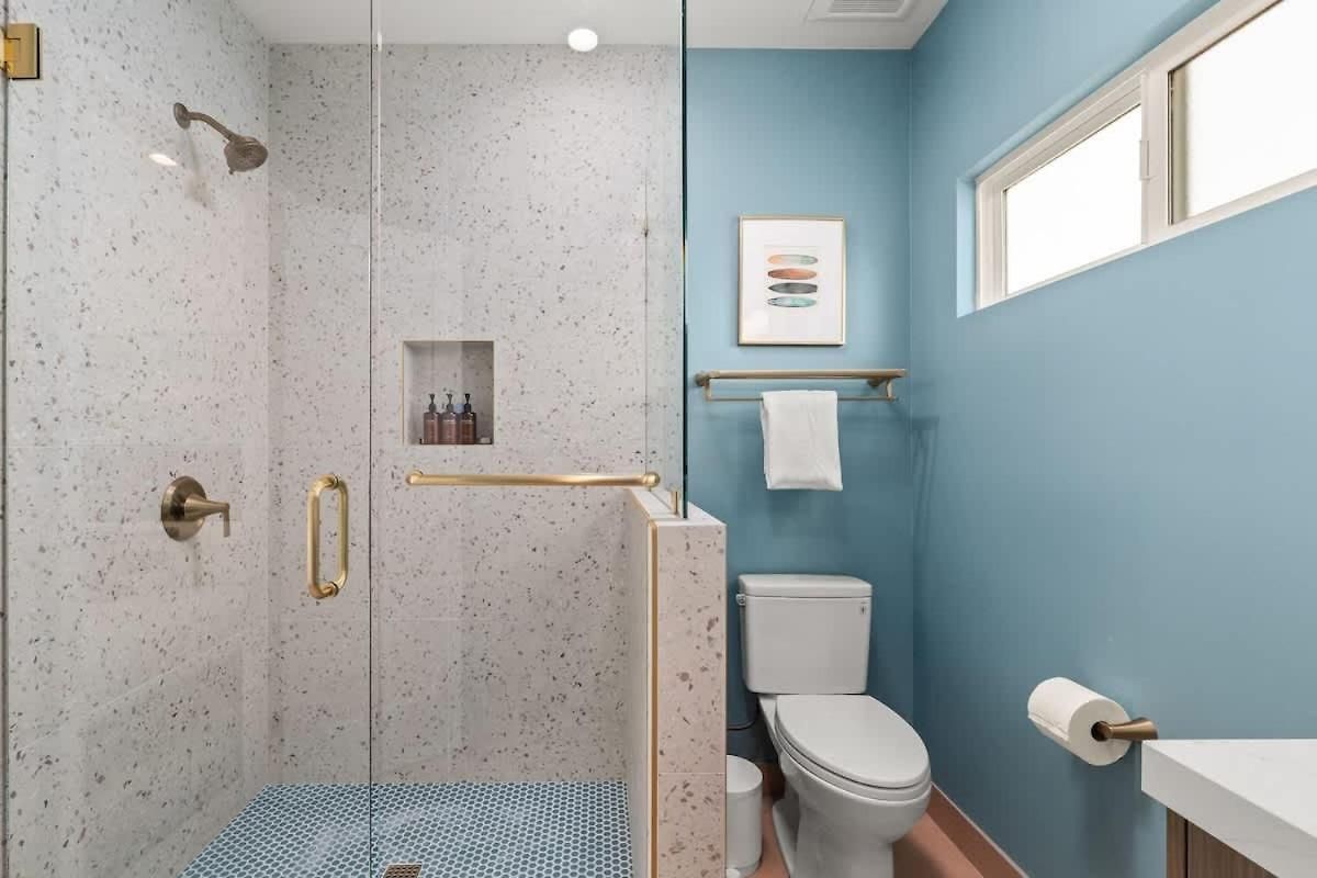 Holiday home Brand New In