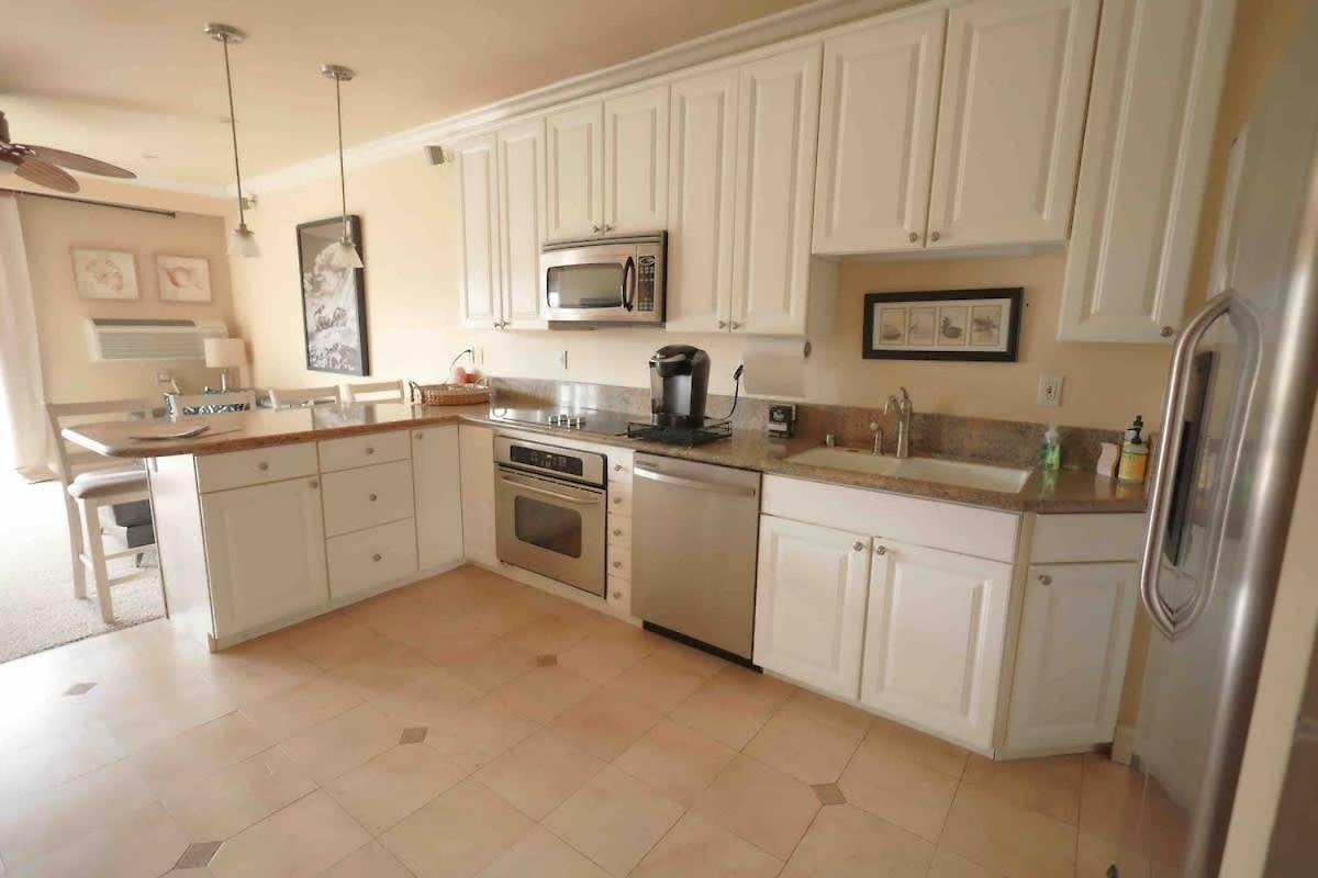With Tennis Court View & King Beds *