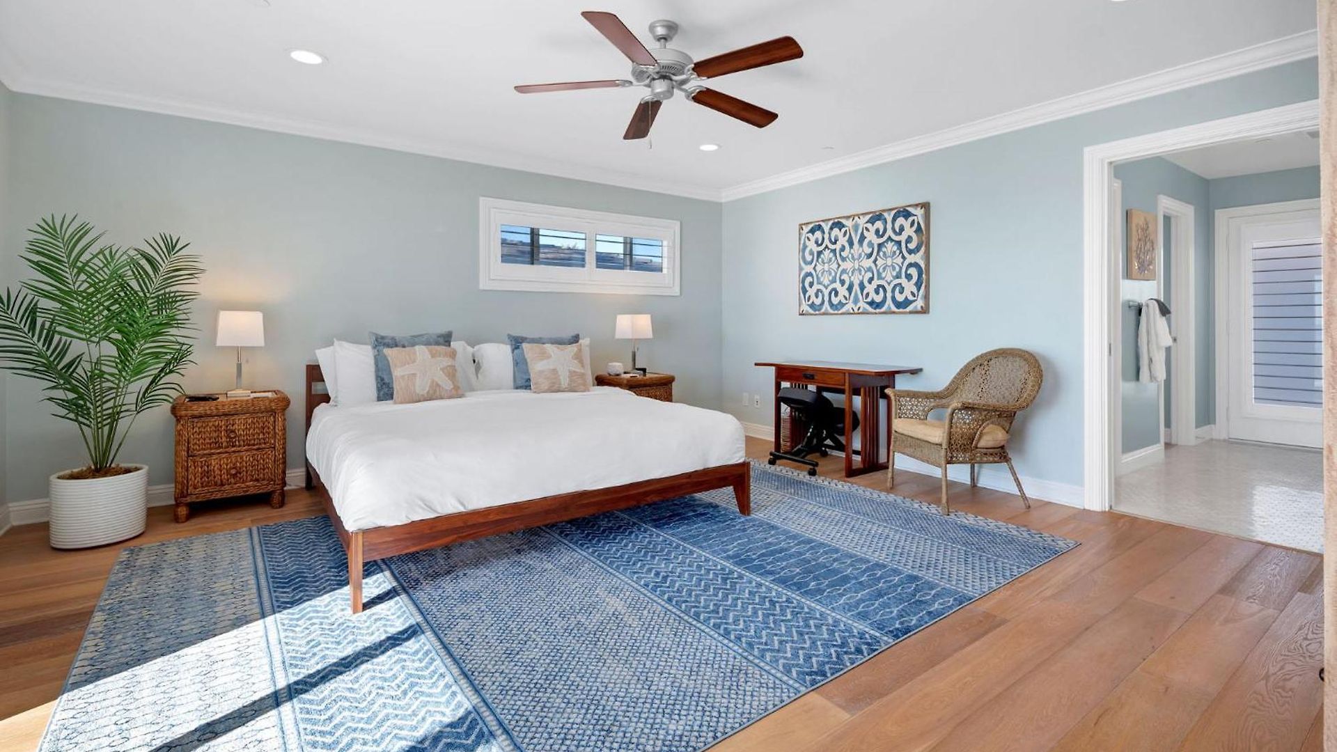 A Beachfront Fairytale In Holiday home