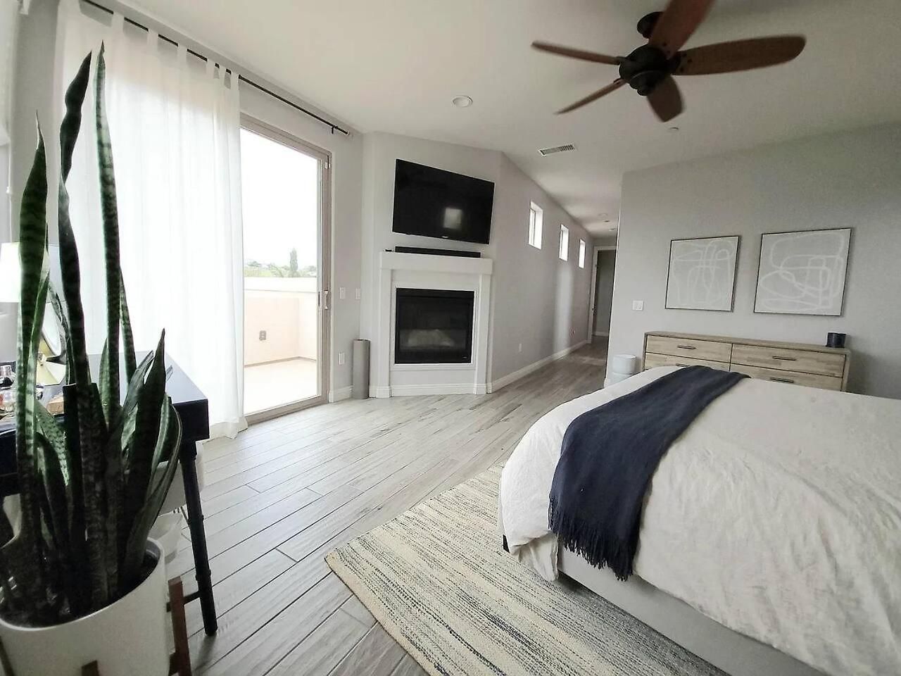 Luxury Coastal Retreat - & Lagoon Carlsbad