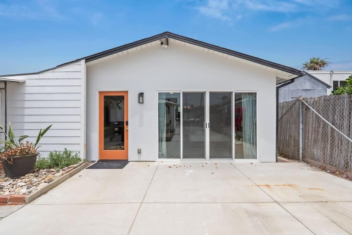 Brand New In Holiday home