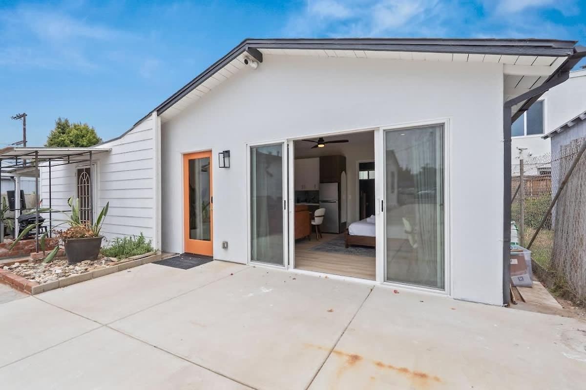 Holiday home Brand New In *