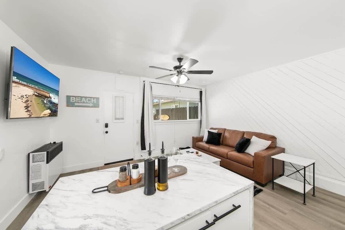 300 Ft From - Whole Compound 2 Units Holiday home *