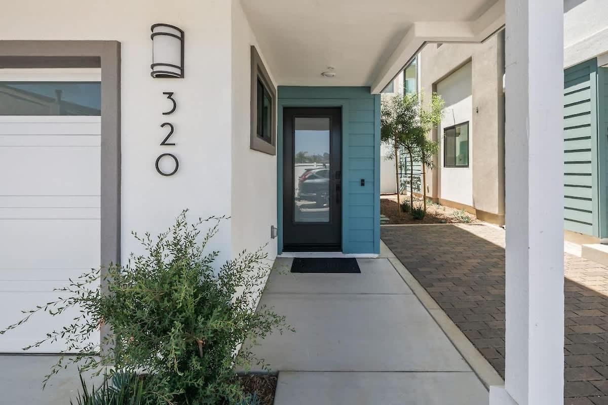 3 Minute Walk To 4 Bedroom Holiday home Carlsbad