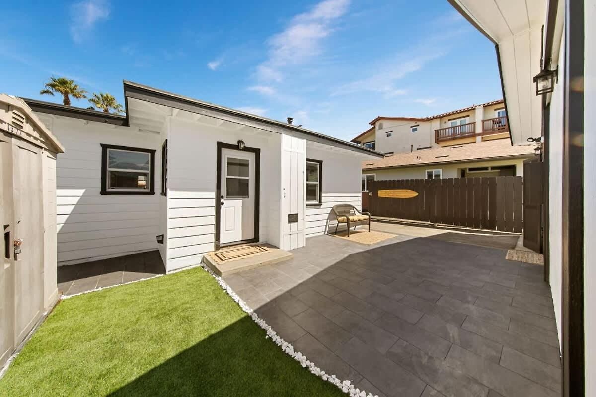 300 Ft From - Whole Compound 2 Units Holiday home Carlsbad