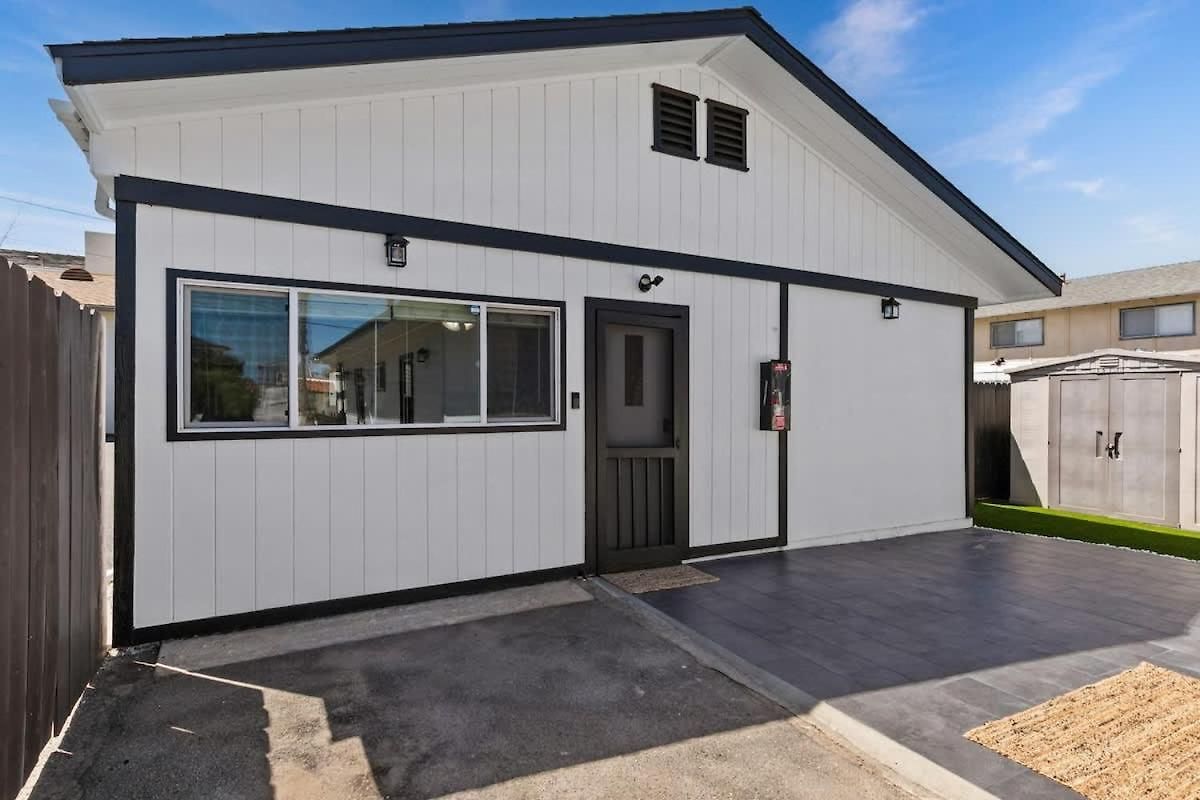 300 Ft From - Whole Compound 2 Units * Carlsbad