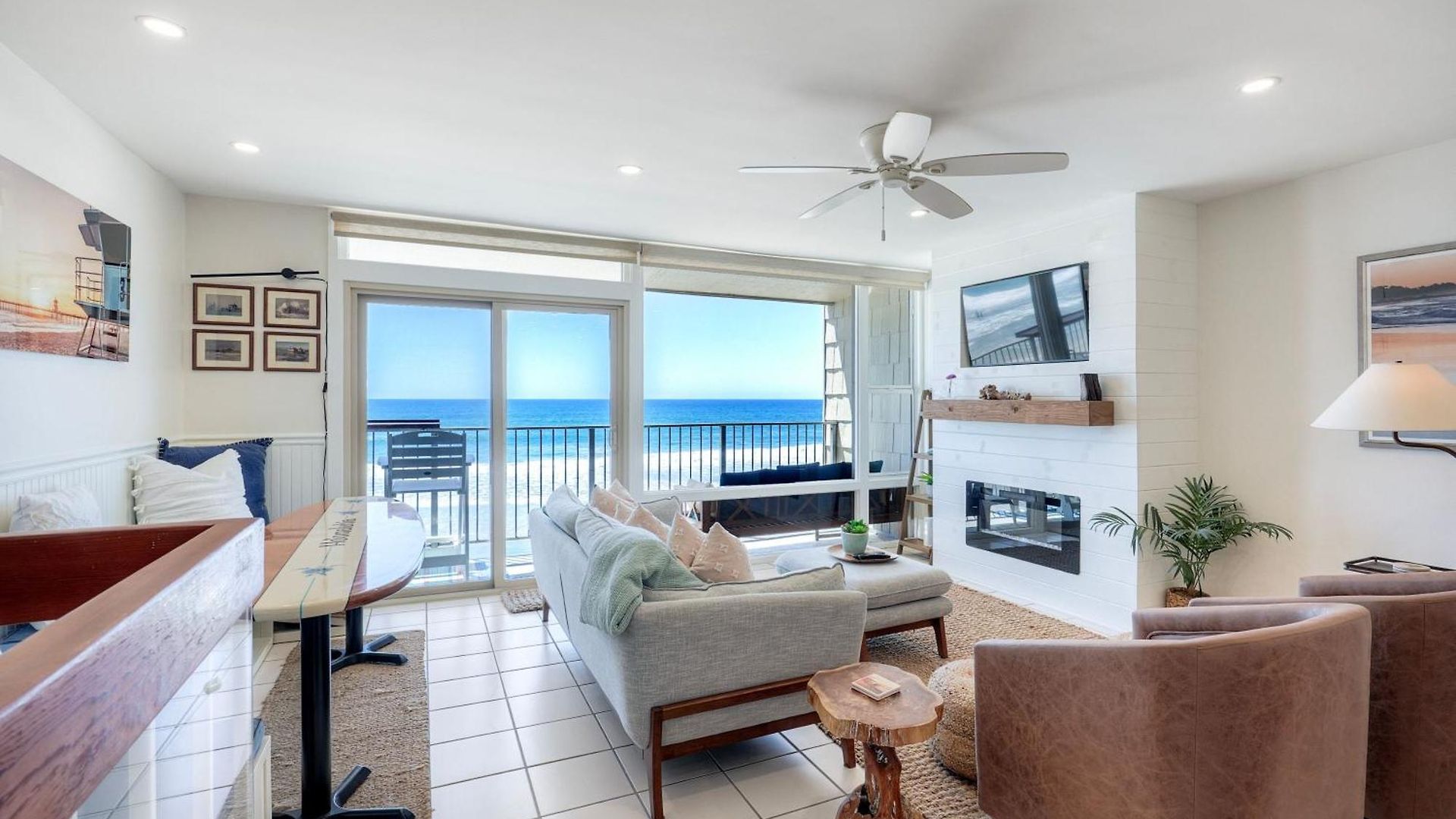 Apartment Oceanfront 2br - Private Patio - Steps To