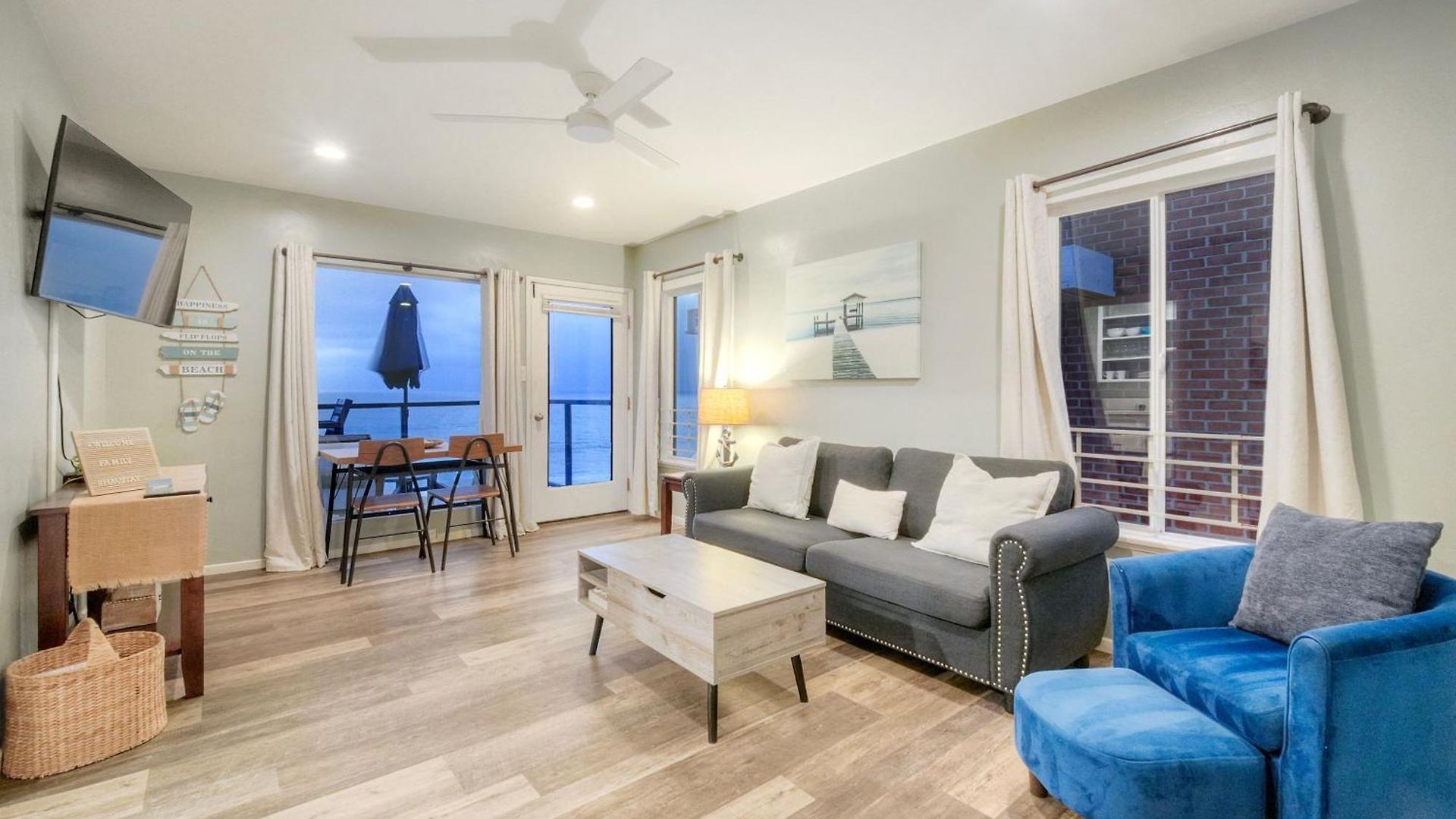 Oceanfront Unit, Private Balcony, Access, Sunset Views * Carlsbad
