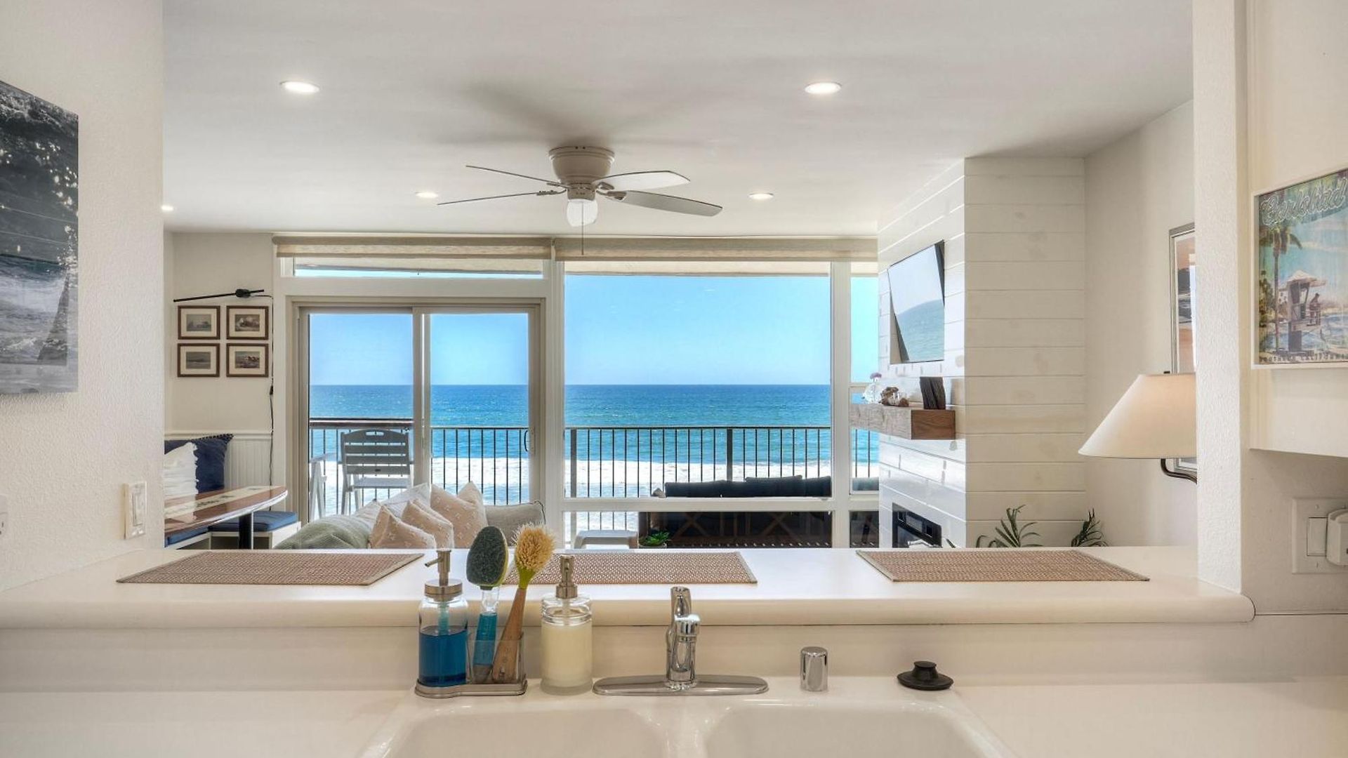 Oceanfront 2br - Private Patio - Steps To * Carlsbad