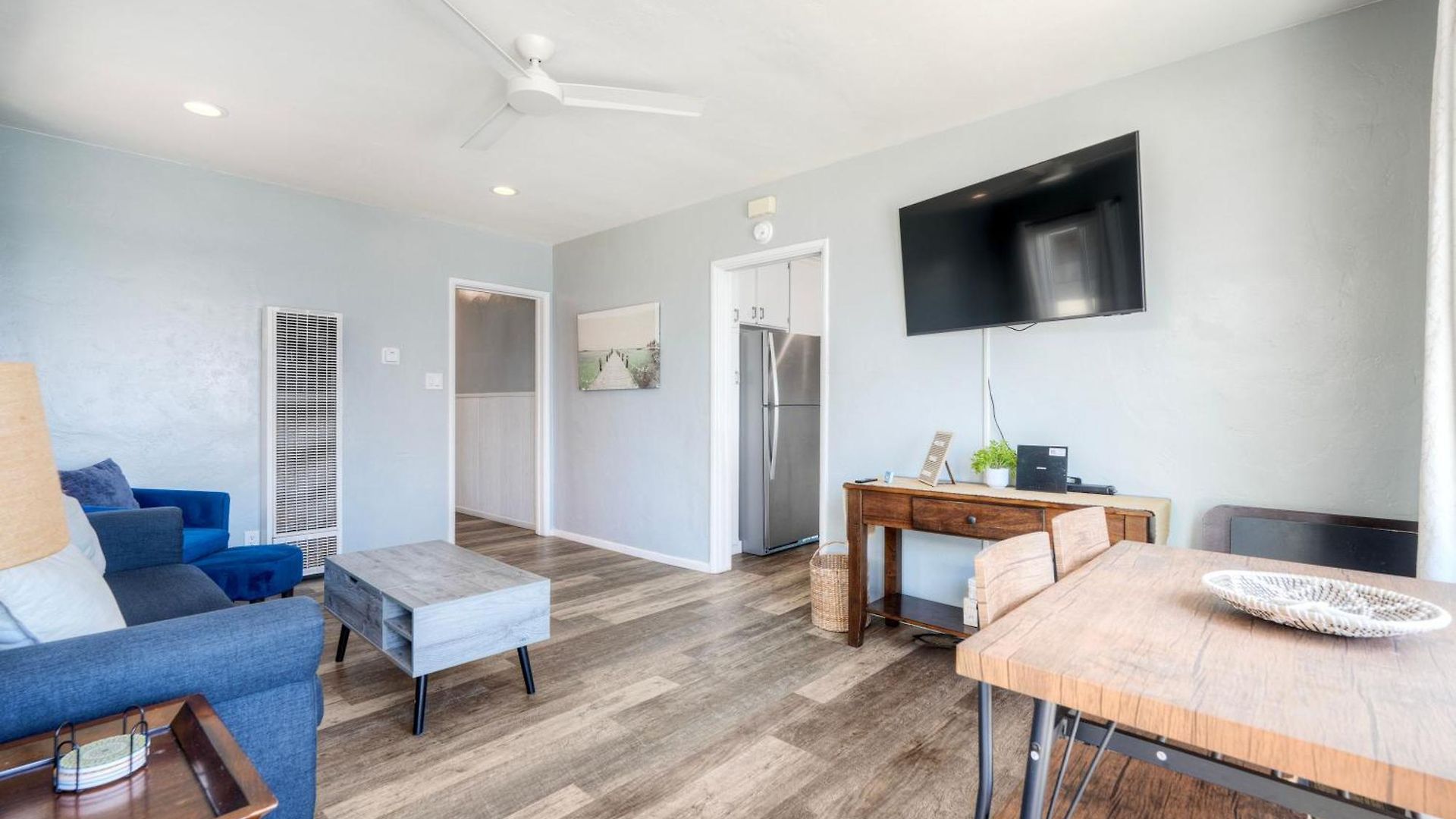 Oceanfront Unit, Private Balcony, Access, Sunset Views Apartment *