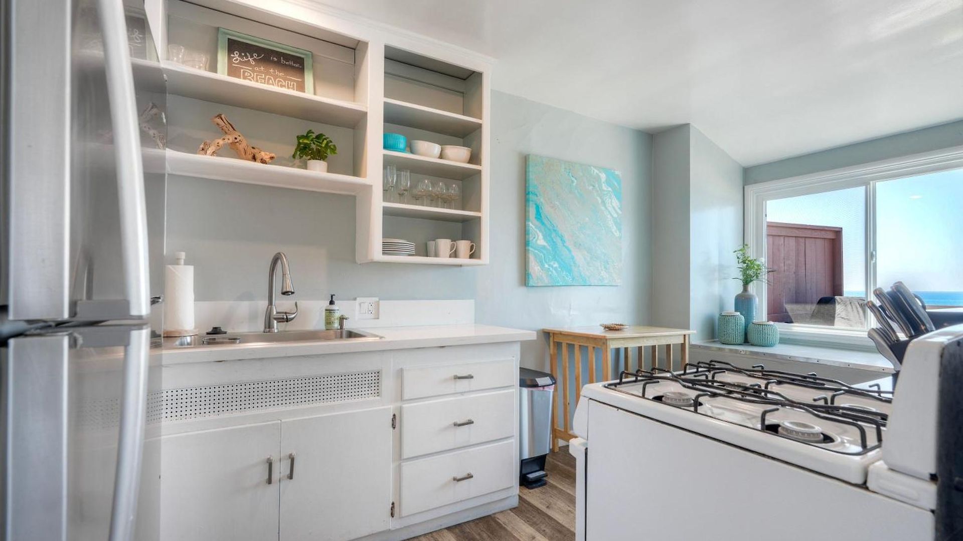 Oceanfront Unit, Private Balcony, Access, Sunset Views Apartment Carlsbad