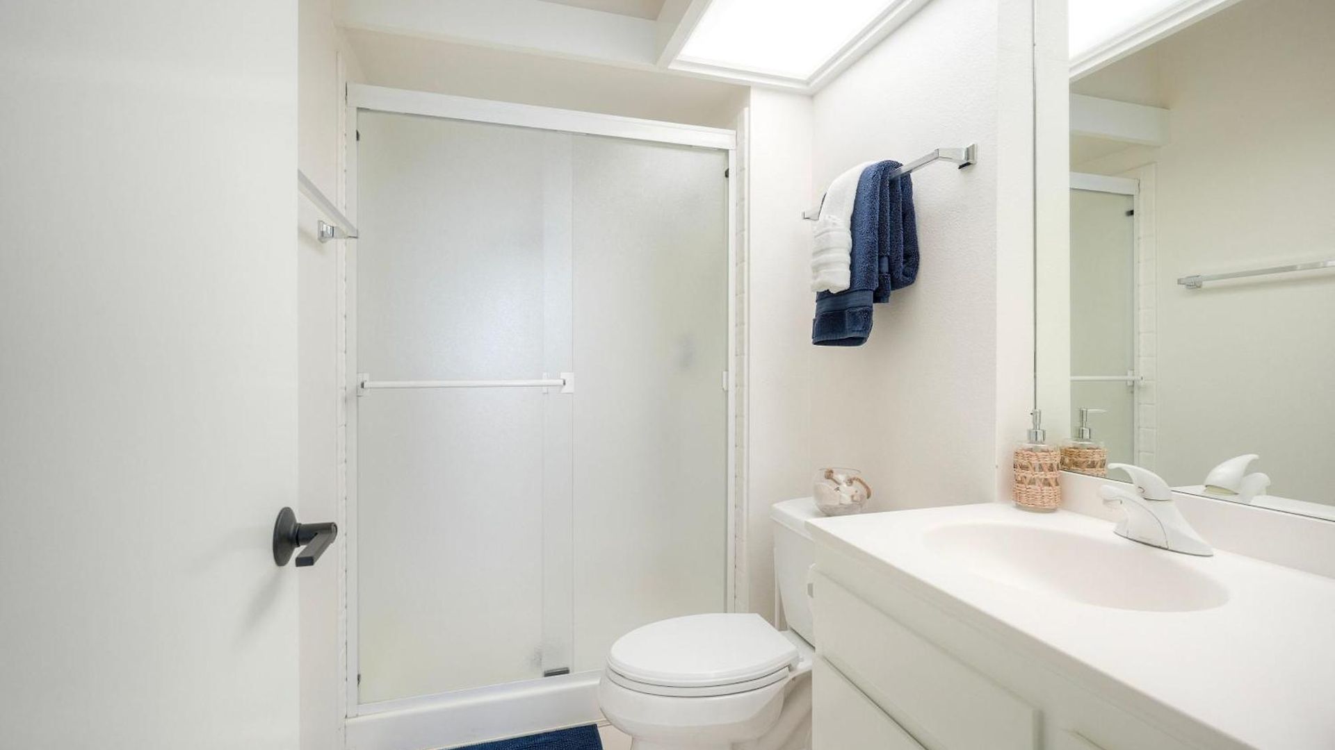 Oceanfront 2br - Private Patio - Steps To Apartment Carlsbad
