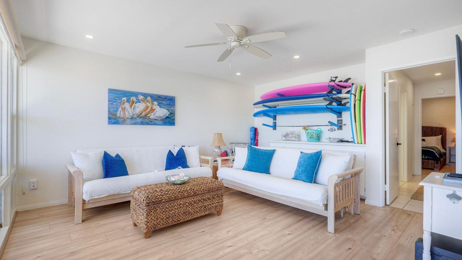 Apartment Oceanfront 2br - Private Patio - Steps To