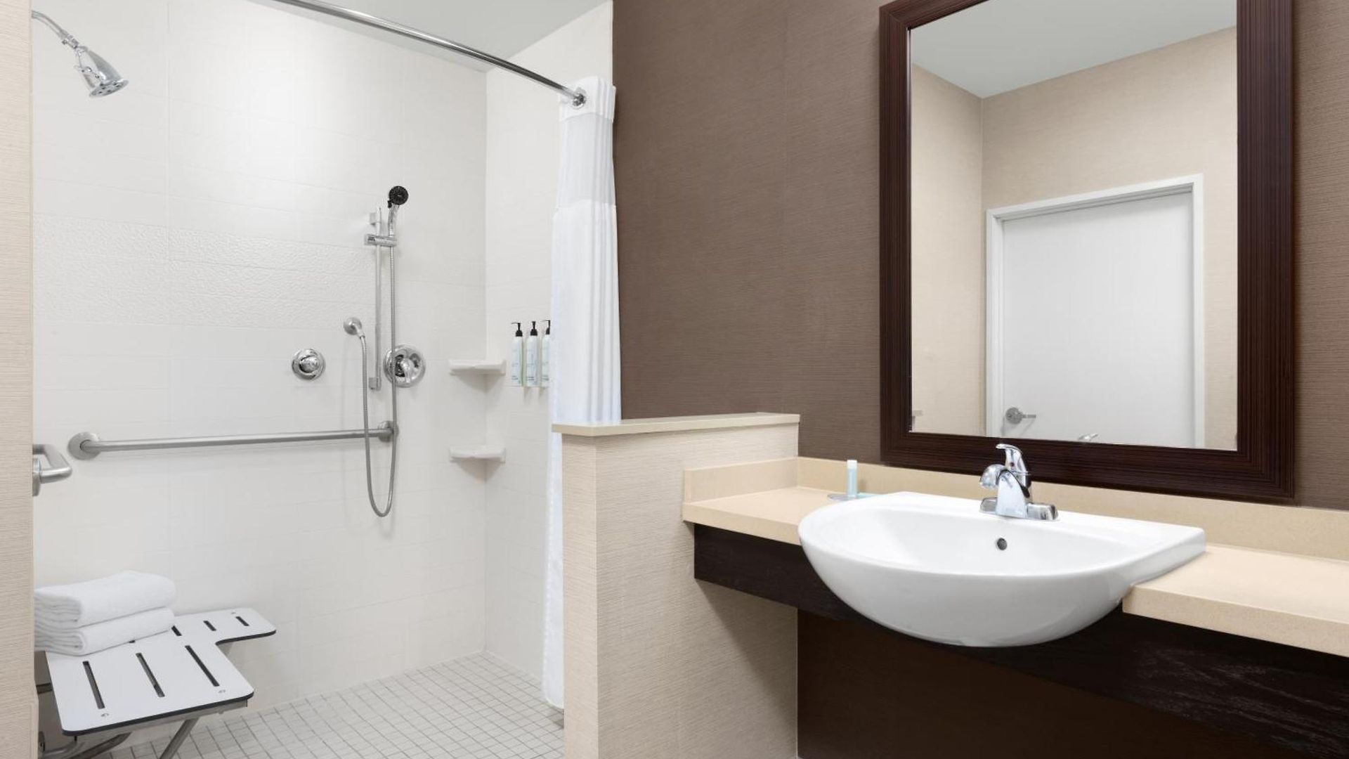 Fairfield & By Marriott San Diego 3*