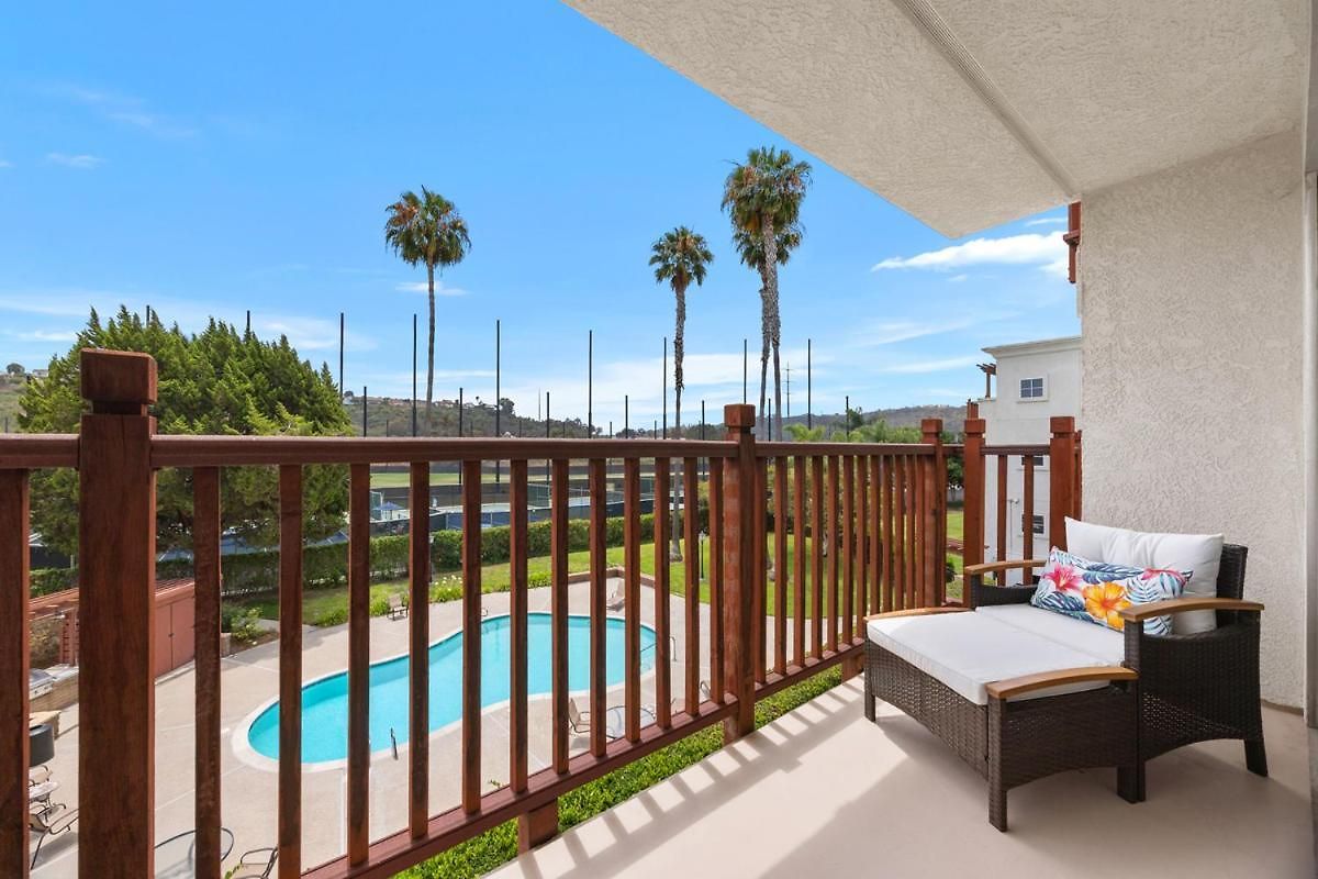 On At Lacosta Golf & With Pool 680 *