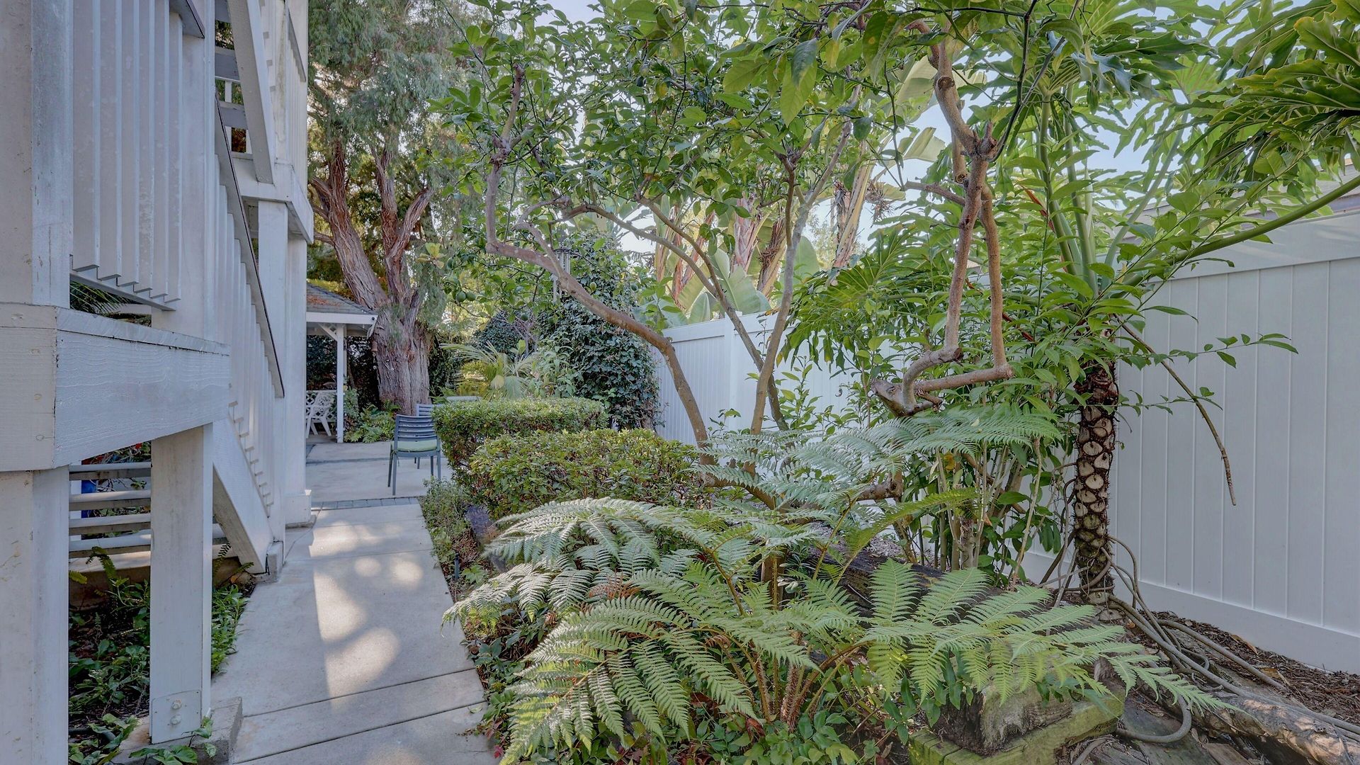 Pelican Cove Hotel