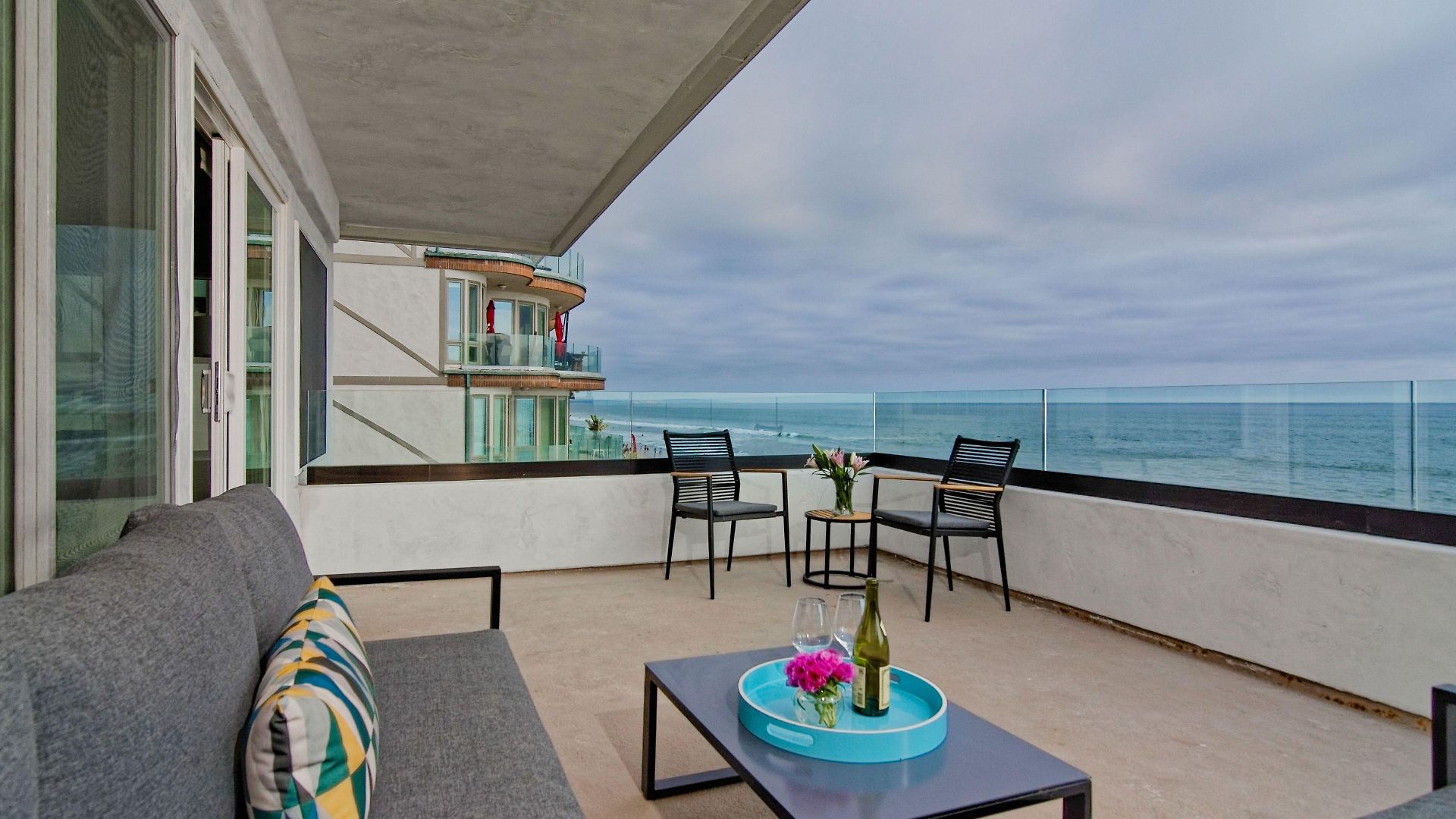Aparthotel Ocean Front 4*