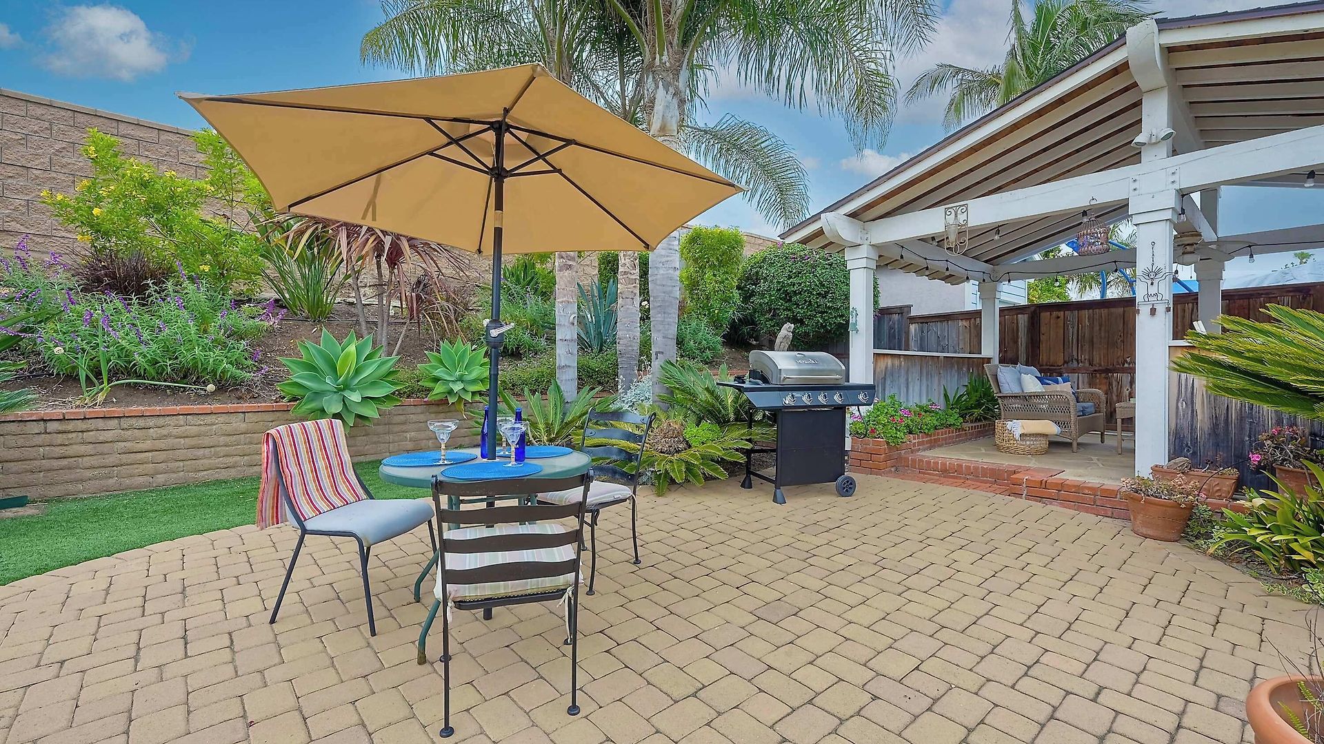 Charm - 3br Stunner * Carlsbad